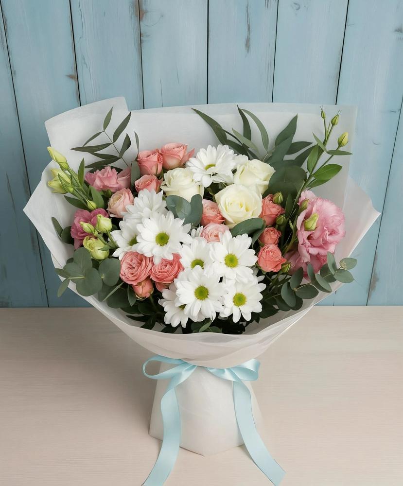 Букет цветов из: Розы, Лизиантусы и Хризантемы в Икше