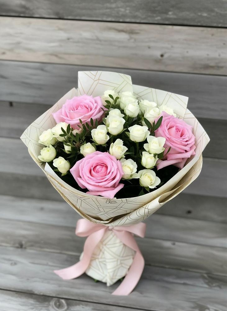 Букет цветов из: Розы в Икше