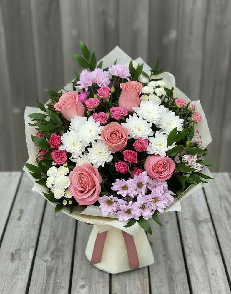 Букет цветов из: Альстромерии, Гвоздики, Розы и Хризантемы в Икше