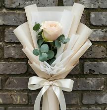 Букет цветов из:  Розы в Икше