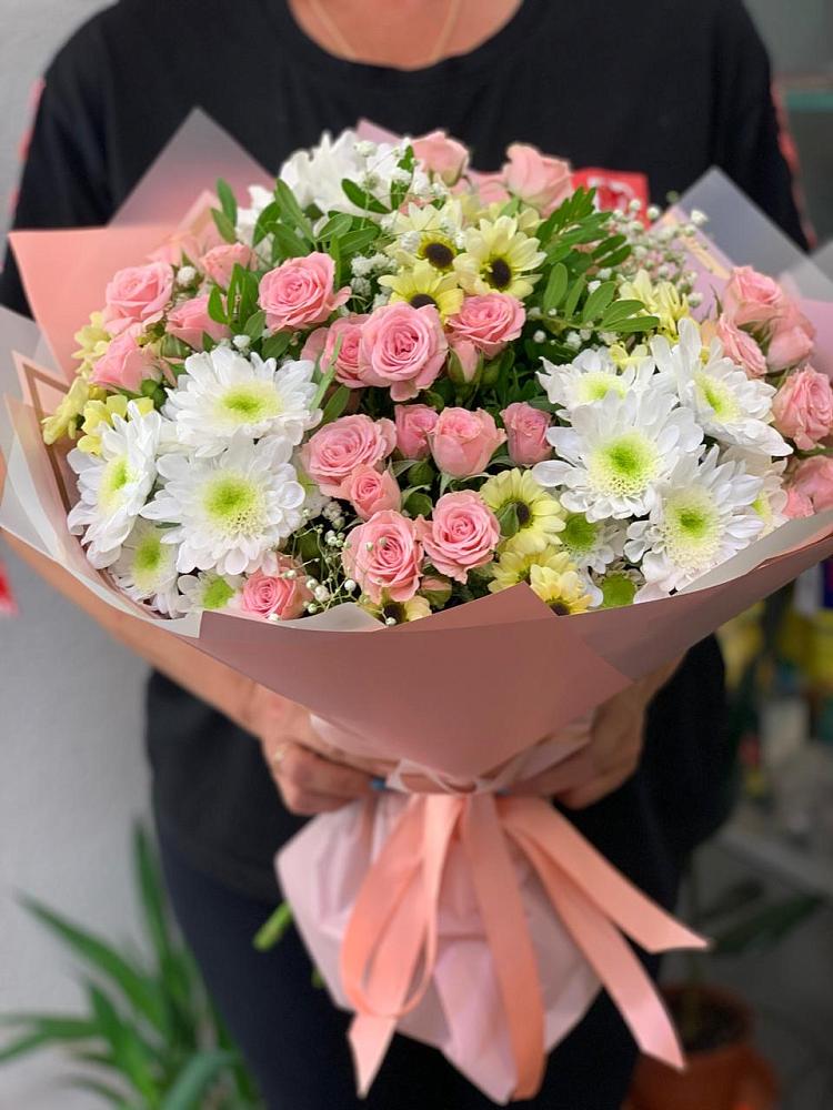 Букет цветов из: Розы и Хризантемы в Икше