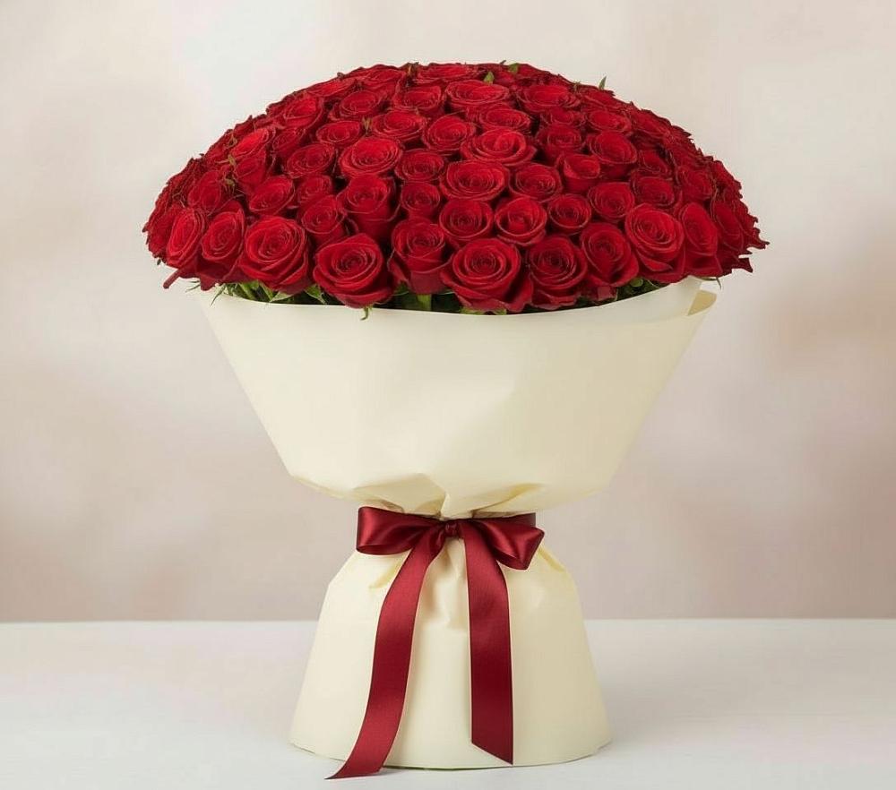Букет 101 Красная роза Милано в Икше