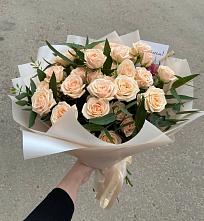 Букет Кремовые розы Латте в Икше