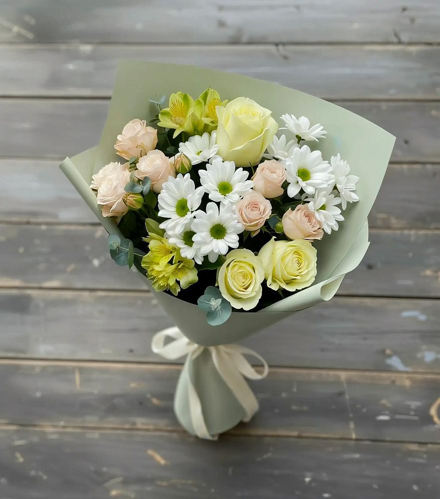 Букет цветов из: Альстромерии, Розы и Хризантемы в Икше