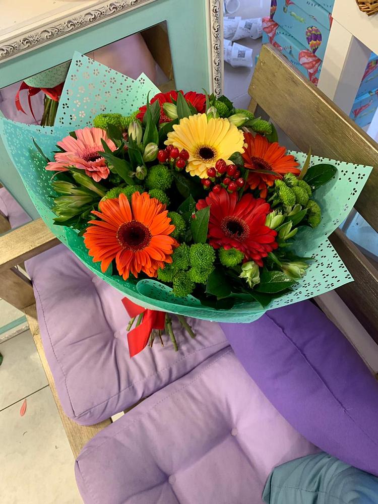 Букет цветов из: Герберы, Хризантемы и Альстромерии в Икше