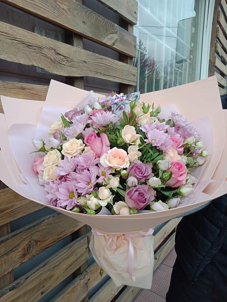 Букет цветов из: Розы и Хризантемы в Икше