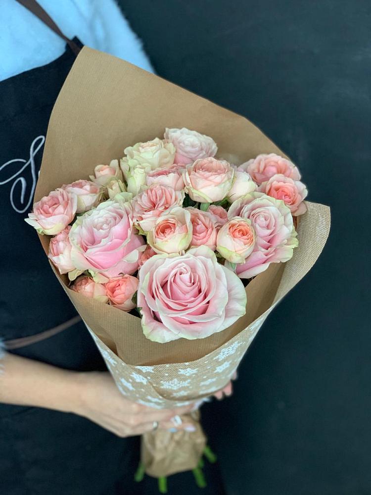 Букет цветов из: Хризантемы и Розы в Икше