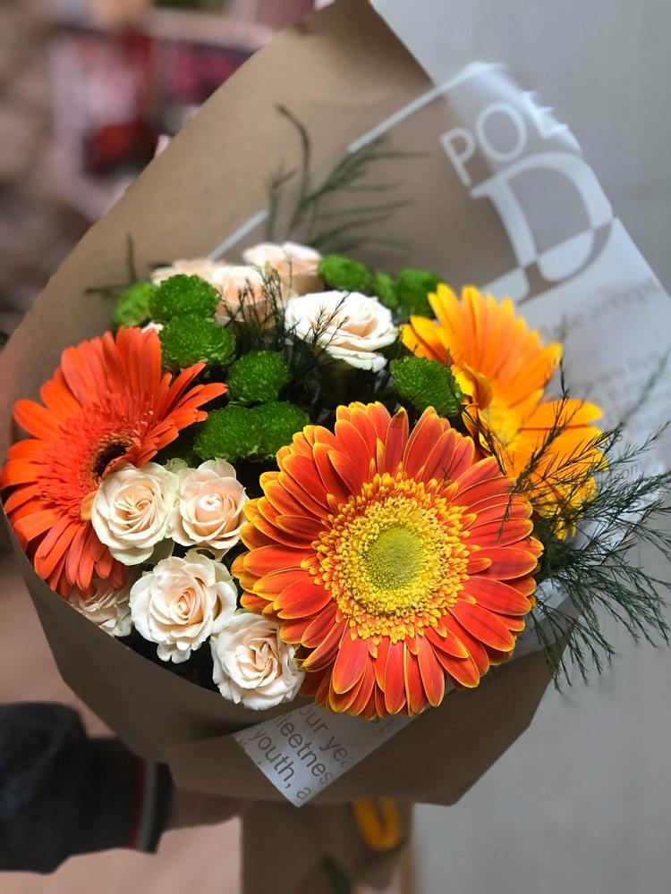 Букет цветов из: Герберы, Хризантемы и Розы в Икше
