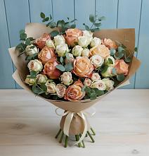 Букет цветов из:  Альстромерии и Розы в Икше