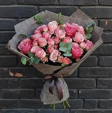 Букет цветов из:  Розы в Икше